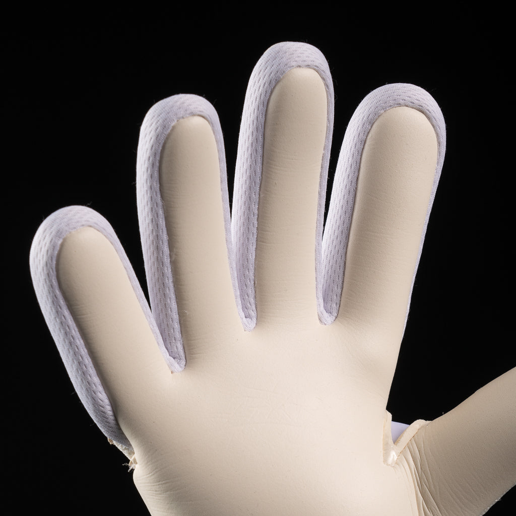 Fingertip goalkeeper gloves online